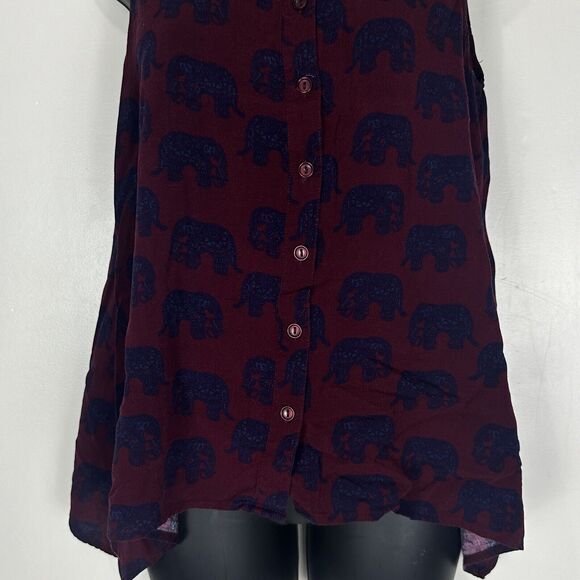 ModCloth Women's M Elephant Print Button Down Collared Asymmetrical Hem - Picture 4 of 10